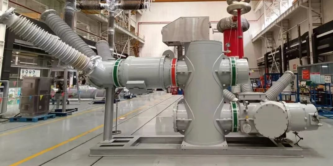 826071552DFE441BBF32F63463A_E6646490_19C77