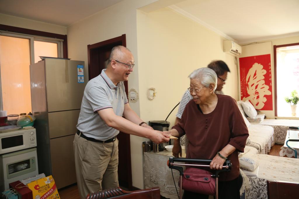 EC2DB3B5FF009C4160FA264870D_D387576D_12889