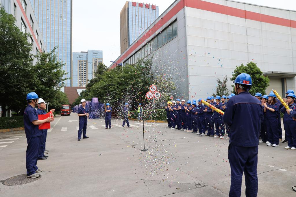 1039BC3FE0A405BC740C127271E_1B175AF7_1F489